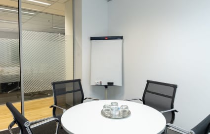 Private office for up to 2 people