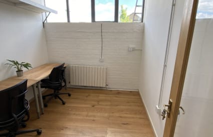 Unit 4, Office 7 - 2 Person Space
