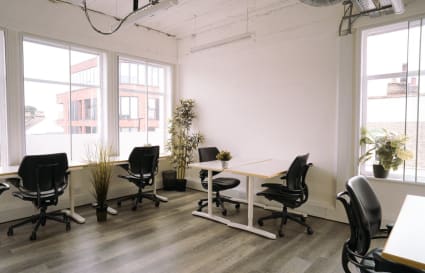 Office 3 - 6 Person Space