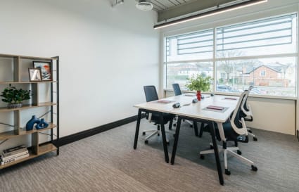 4 Person Private Office