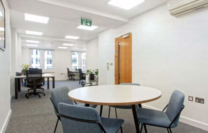 10 Person Managed Office with Phone Booth | 504 Sq. Ft.