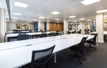 74 Person Managed Office | 5,994 Sq. Ft.