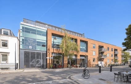 34 Person Managed Office with 2 Meeting Rooms in Camden | 4,321 sq ft
