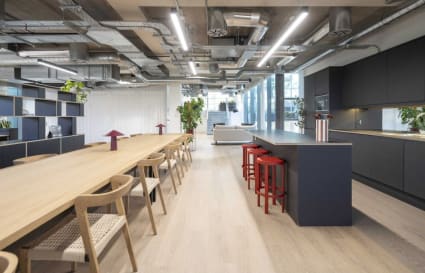 34 Person Managed Office with 2 Meeting Rooms in Camden | 4,321 sq ft