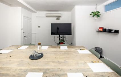 Private Office for up to 6 People | 200 Sq. Ft.