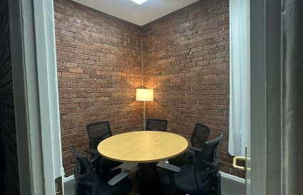Furnished Private Office Suite – Abbotsford / Collingwood – 38m²