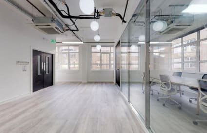 18 Person Private Office | 748 Sq. Ft.