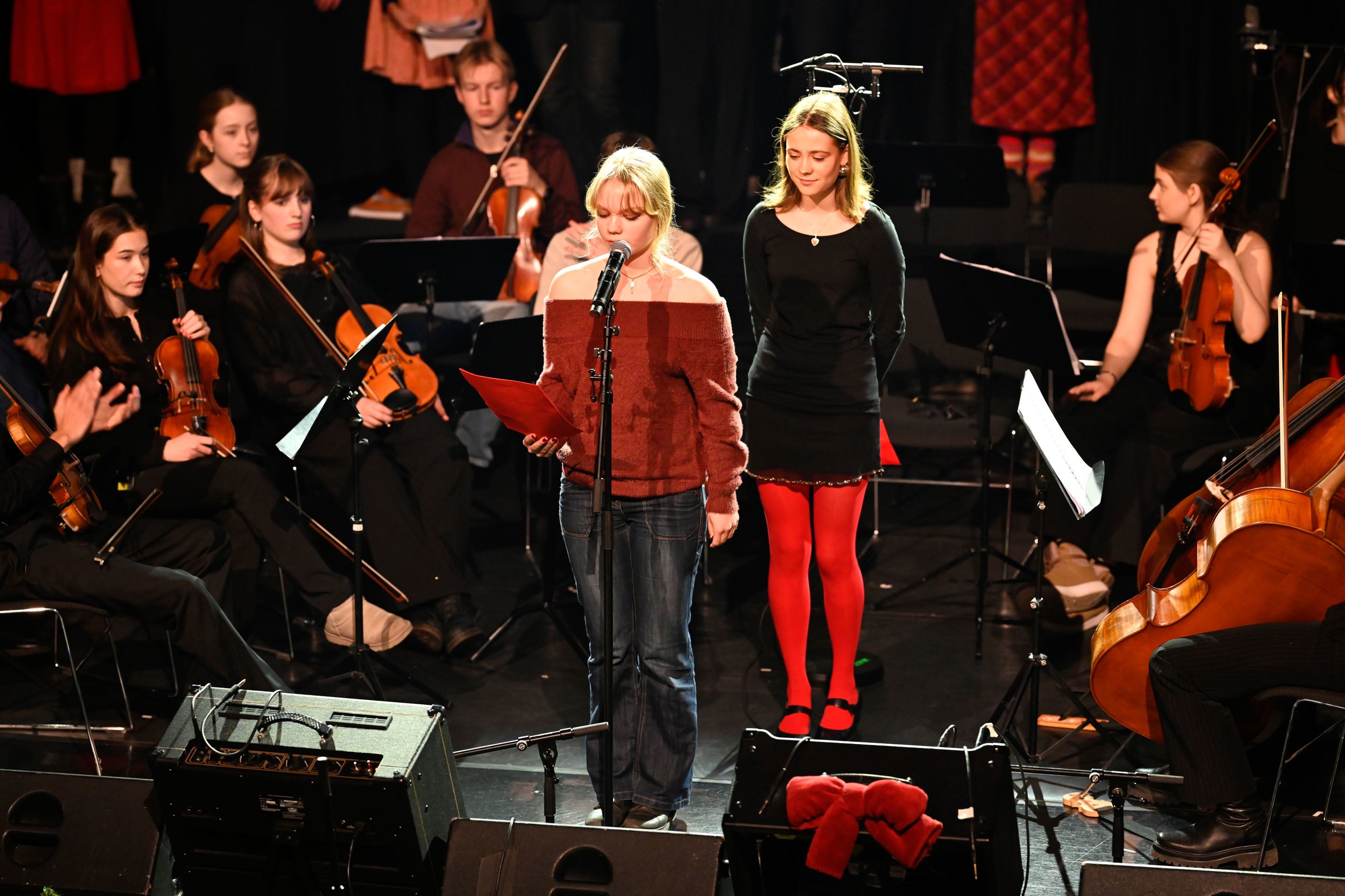 Elever som fremfører egne tekster