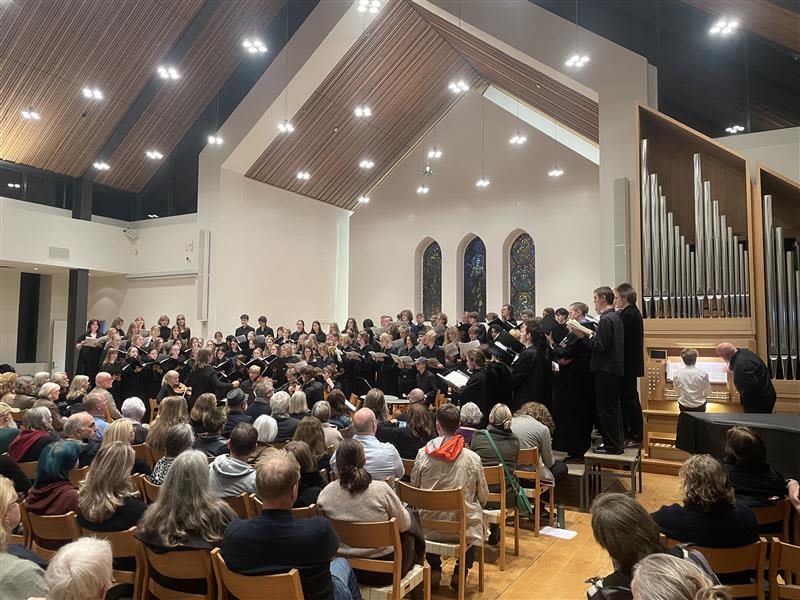 Faurés Requiem med elever i ALLE roller! 