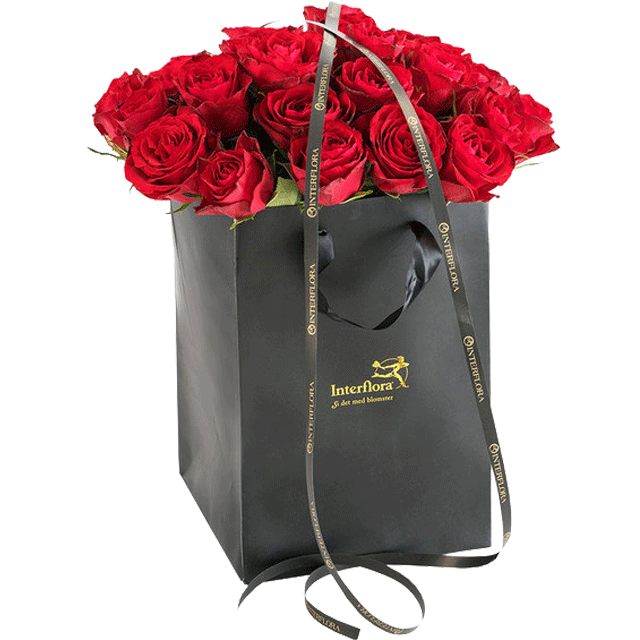 30 flotte røde roser i en eksklusiv gavepose.
