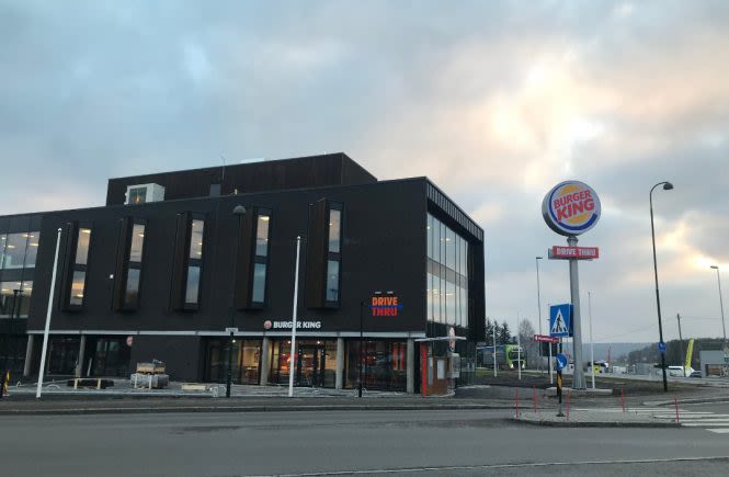 Sentrumsbygget. Burger Kind og Revetal Bibliotek