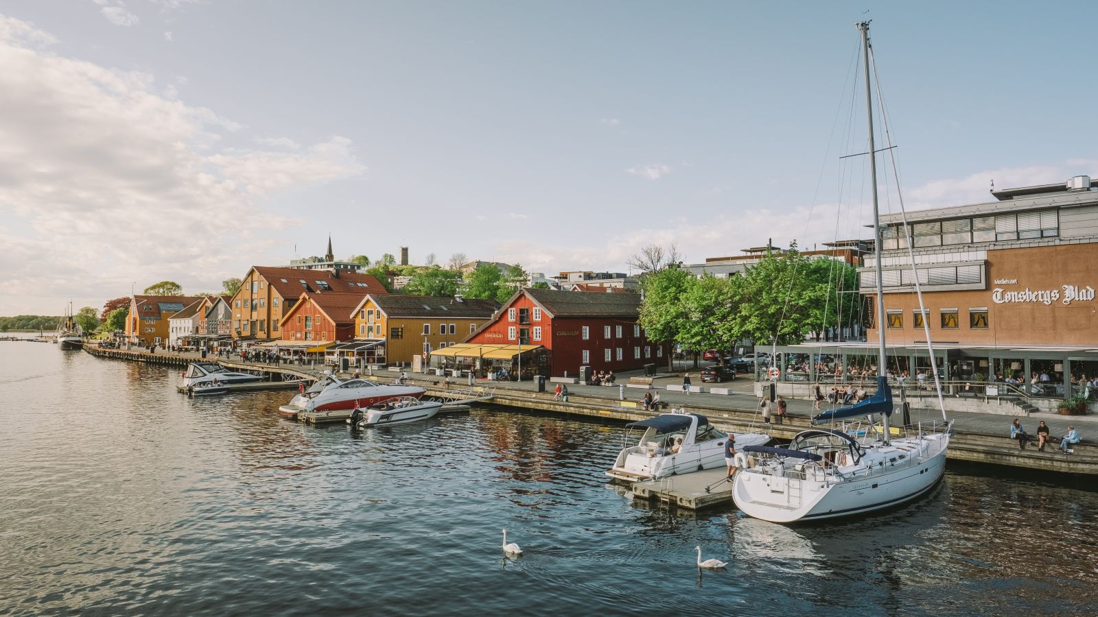 Flyfoto av Tønsberg brygge i Vestfold
