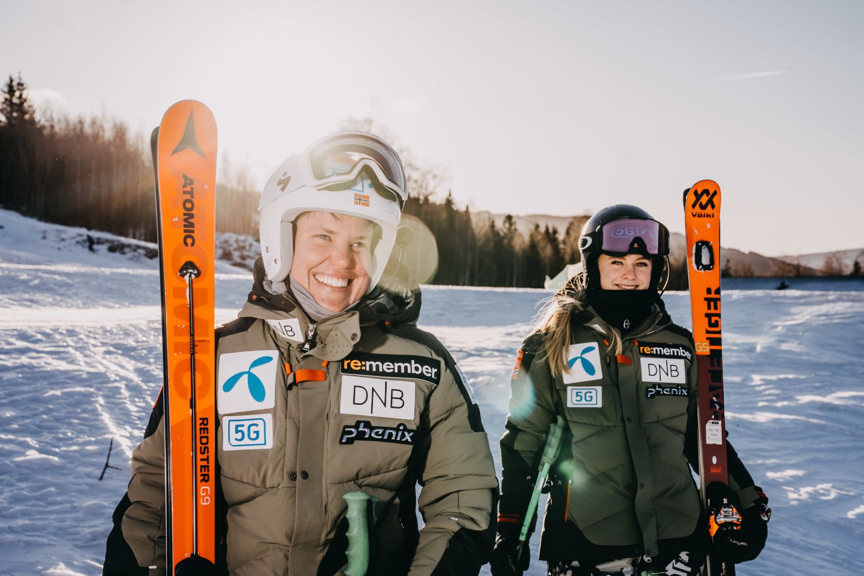 Paraidrettsutøver Hanne Vadseth og hennes assistent Marte Pensgaard Hansen.