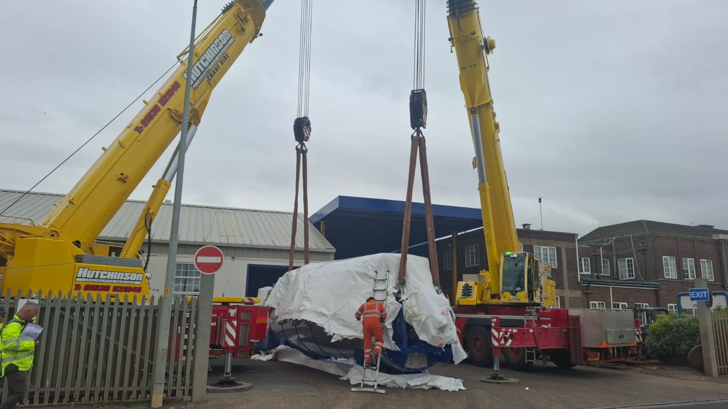 Delivery and unloading of disc dryer at fishmeal plant