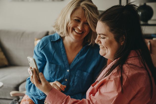 Lisbeth og assistenten poster på instagram