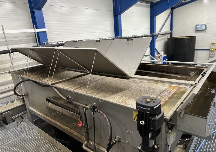 thickening of fish sludge