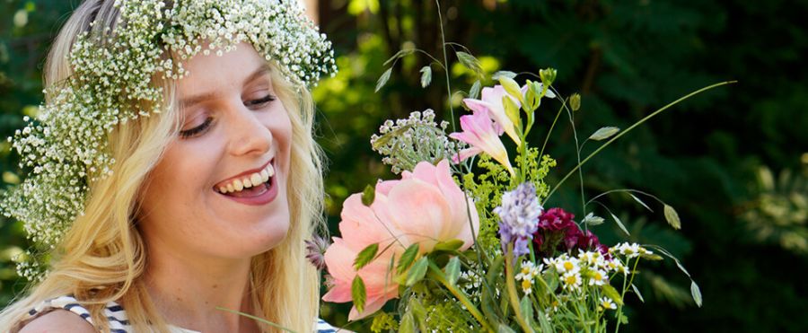 Lag din egen blomsterkrans med hjelp fra Interflora Norge