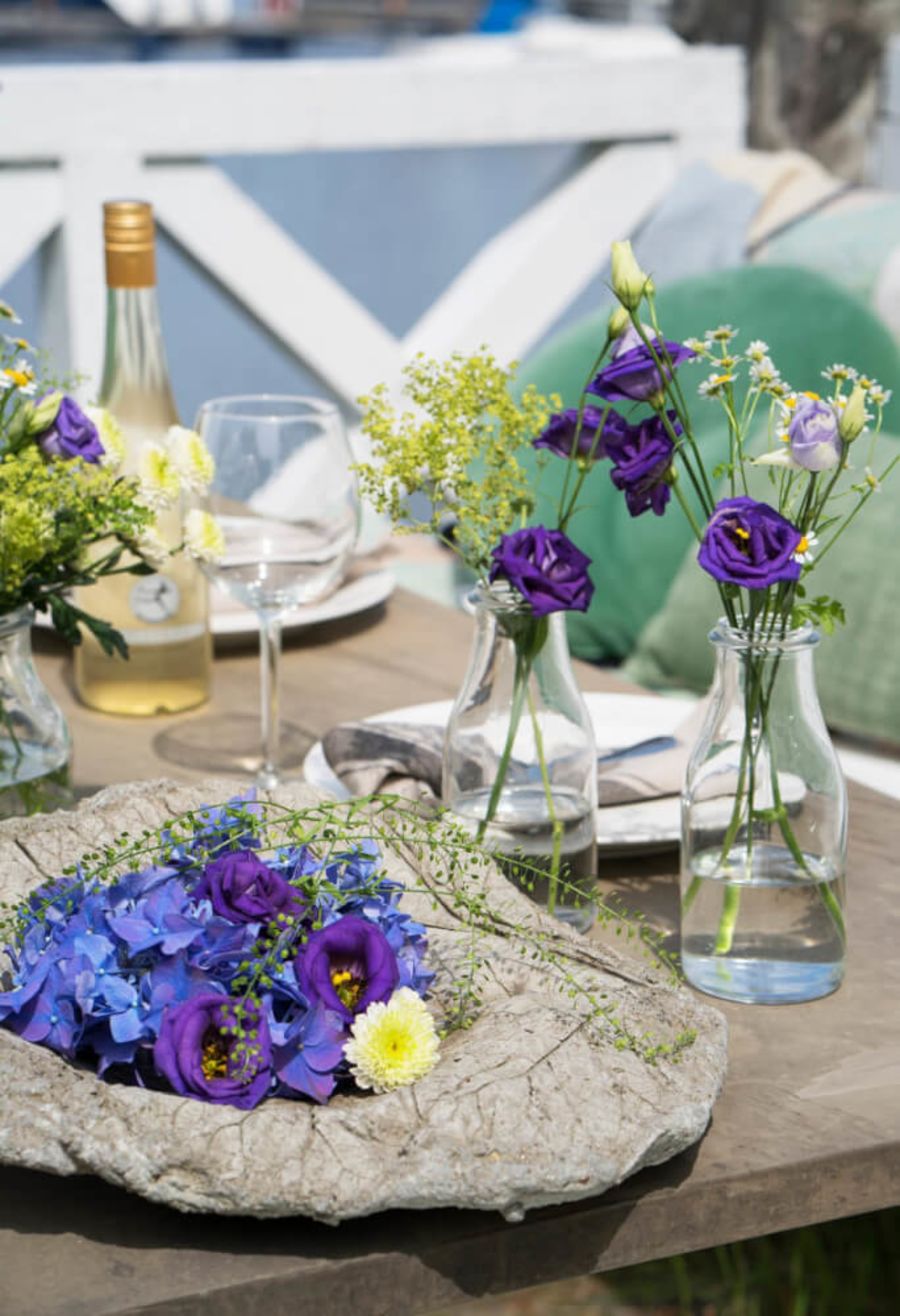 pynt sommerfesten med blomster interflora norge