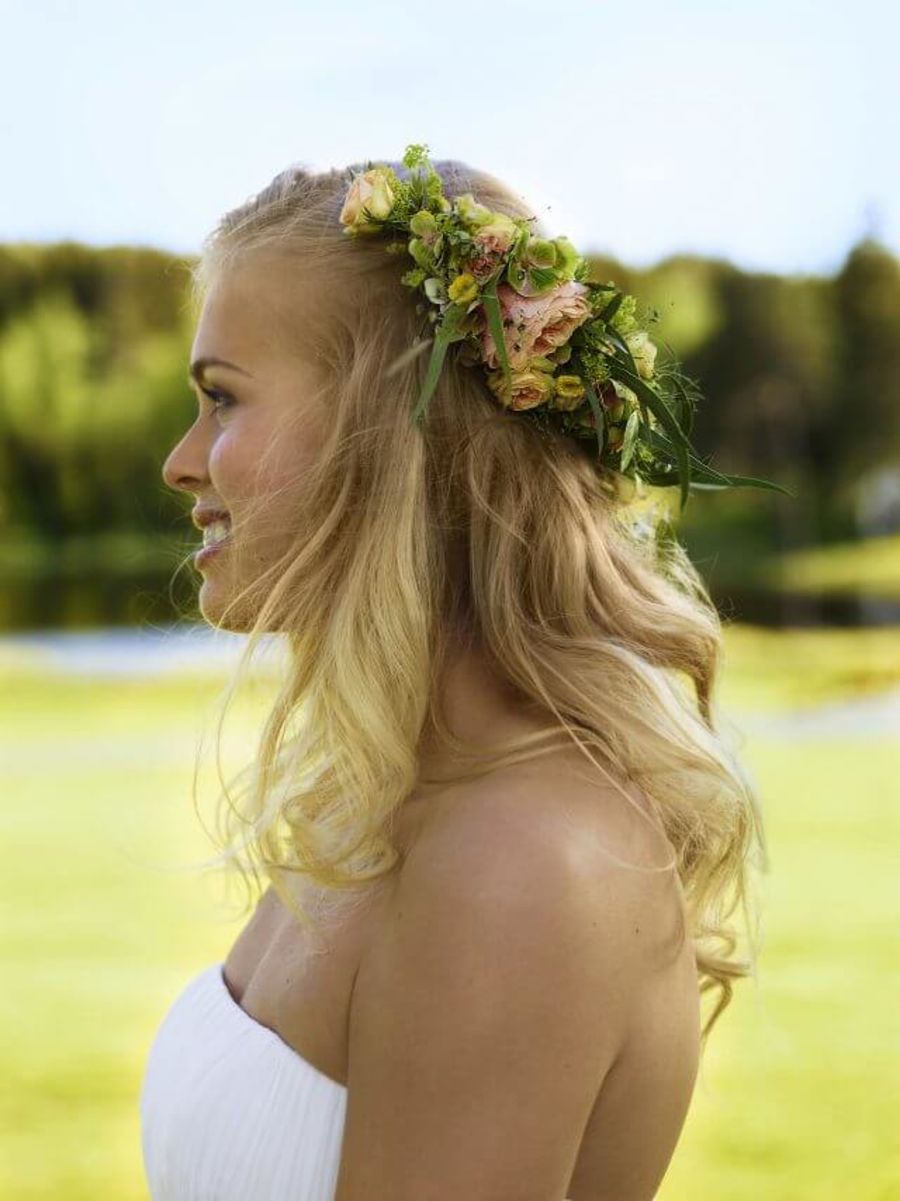 la håret blomstre interflora norge blomster i håret