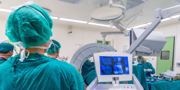 https://res.cloudinary.com/ruckus-wireless/image/upload/ar_16:8,c_fill,g_auto,q_auto,w_580/v1/case-studies/cs-dezhou-peoples-hospital.jpg