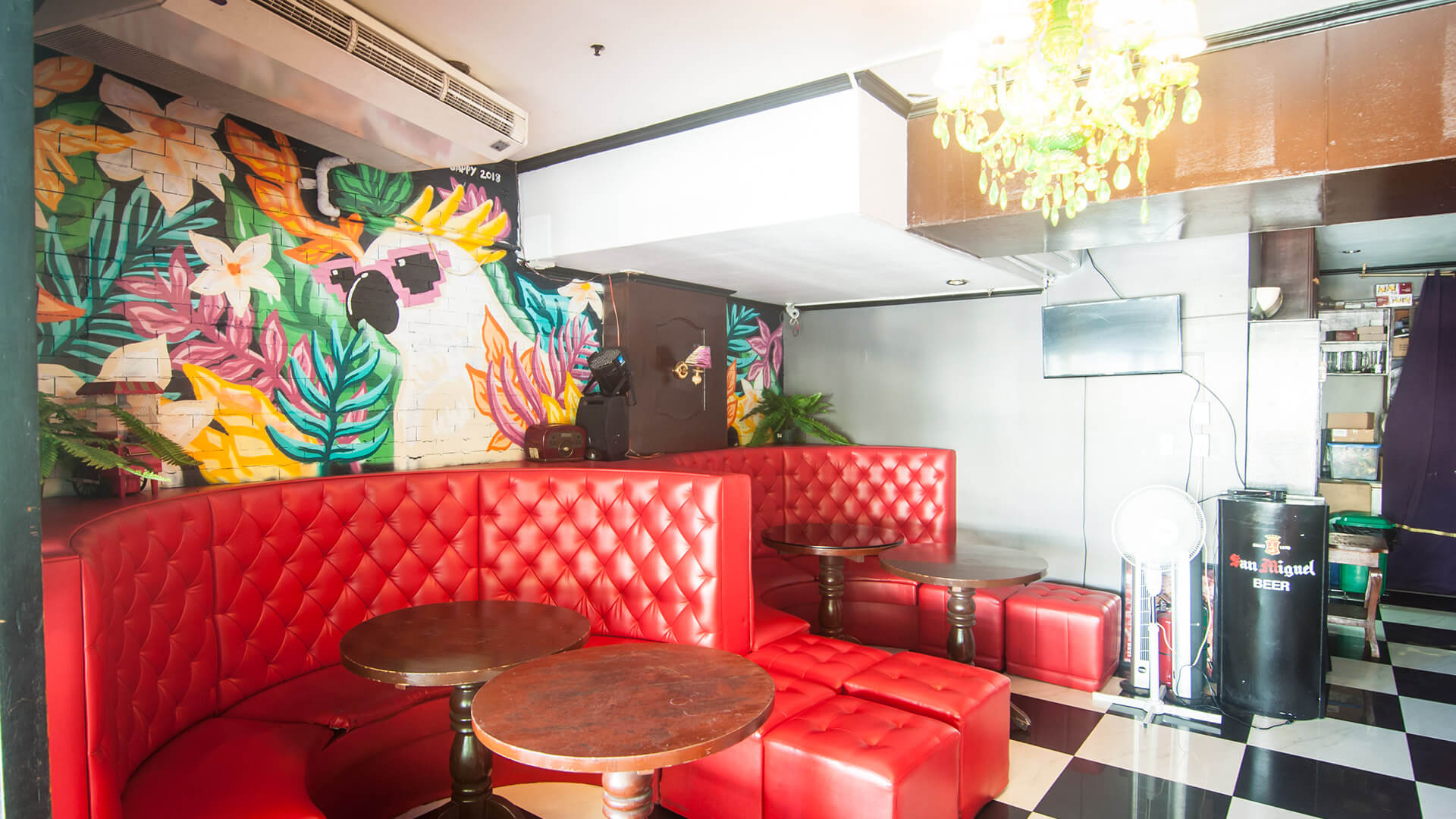 Fort Bonifacio Rue Bourbon Bar & Restaurant