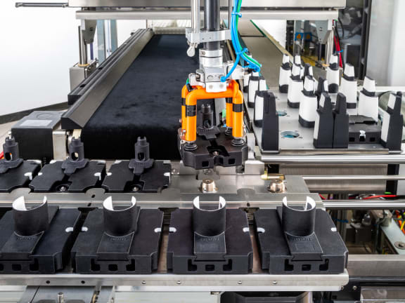 Packaging machine for Lavera cosmetics