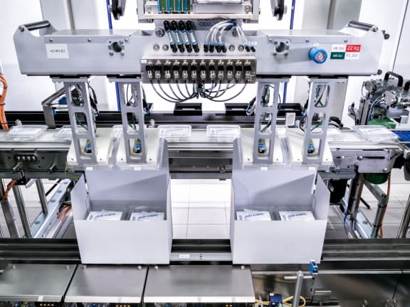 Packaging machine pharmaceutical