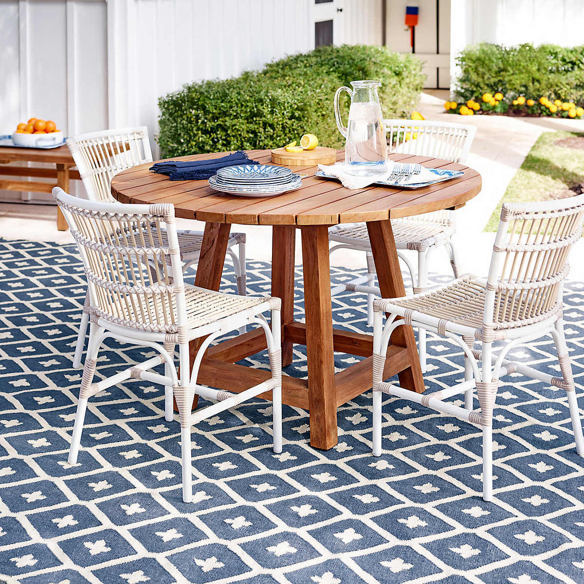Dash And Albert Elizabeth Indoor-Outdoor Navy | Rug Studio