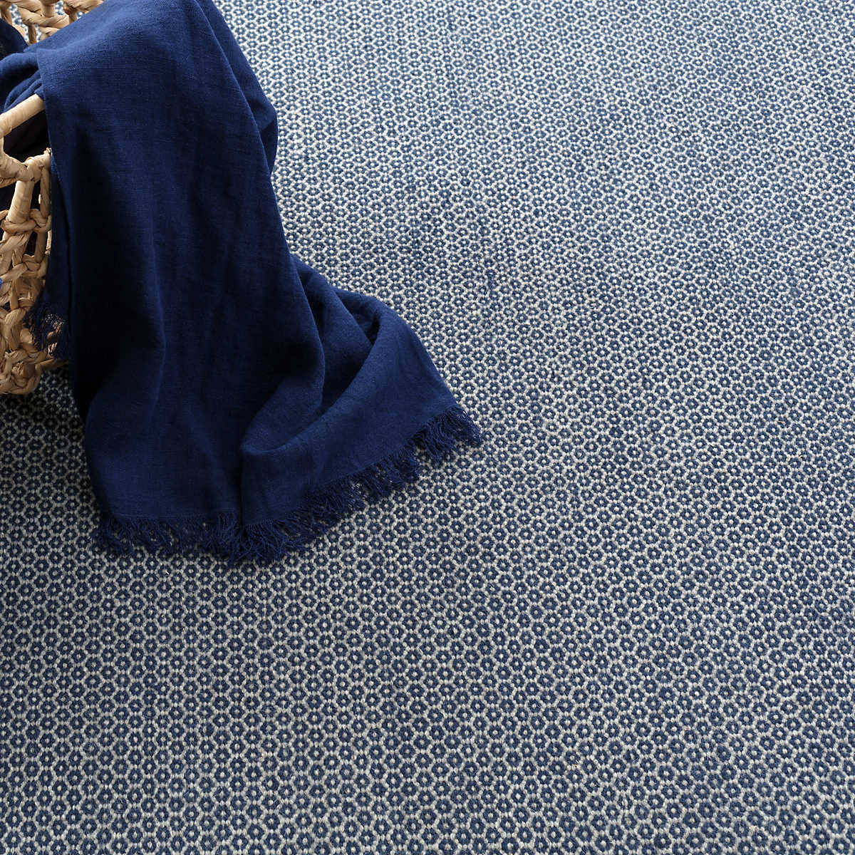 Dash And Albert Honeycomb Woven Indigo Grey Rug Studio - Dash And Albert Wool Area Rugs Dash And Albert Honeycomb Woven Indigo Grey Rug Studio - Dash And Albert Wool Area Rugs