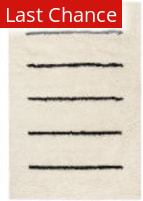 Rugstudio Sample Sale 205136R Ivory - Black Area Rug