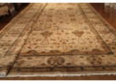 HRI Agra Ivory 16'' x 22'1'' Runner Rug