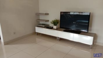 Disewakan Rumah Furnis Di Hilltop Sentul City Bogor ->
