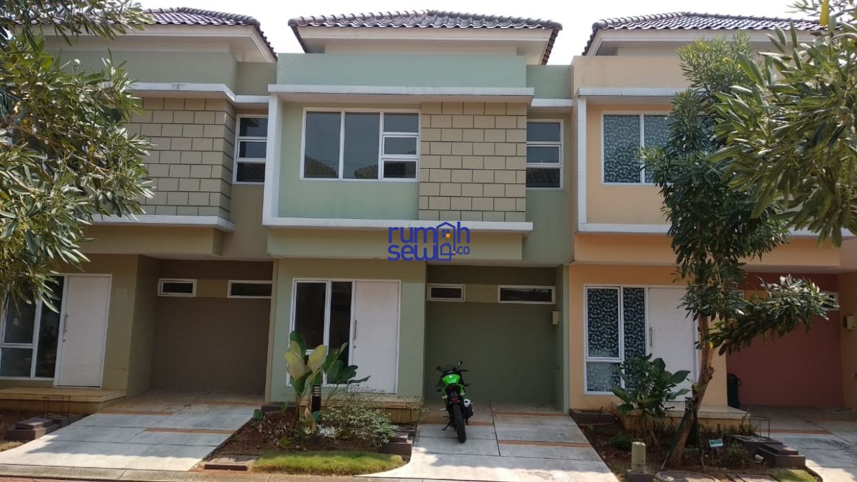 Disewakan murah Rumah minimalis Gading Serpong Tangerang 