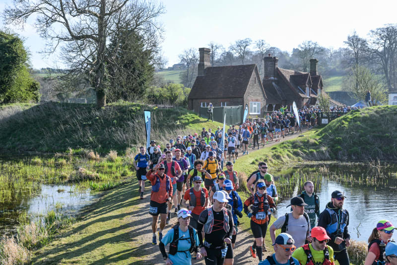 Runners on the canal path at the start of the Chiltern Ridge Classic 50K