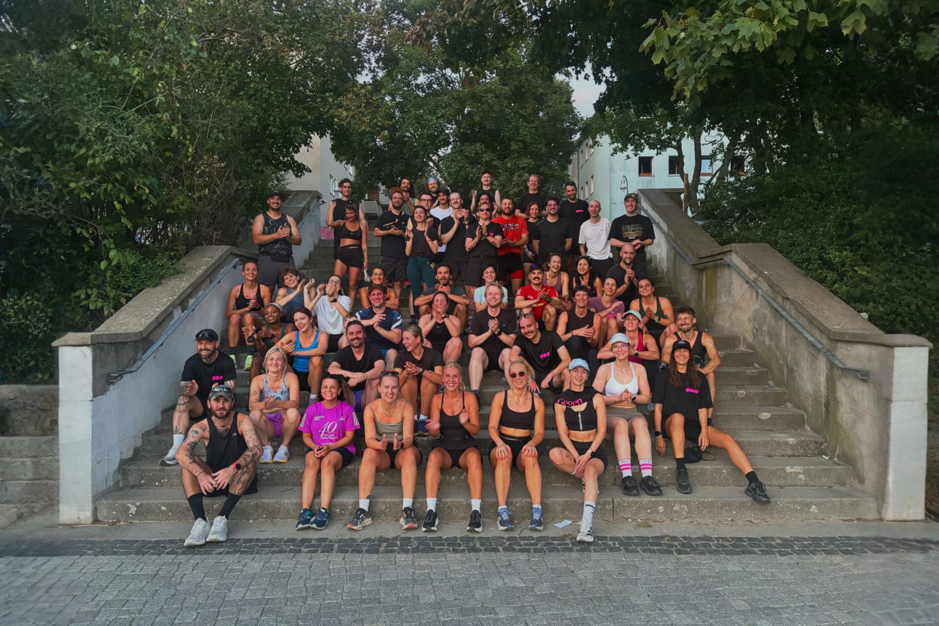 Gegen Running crew picture