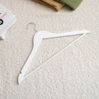 Gambar Stora 44.5 Cm Set 8 Pcs Hanger Kayu & Pvc Dengan Tube - Putih