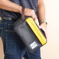 Gambar Ataru Boxy Pouch Travel 2 Tone - Hitam/kuning