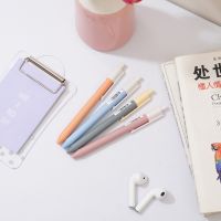 Gambar Ataru Pulpen Biru Retractable - Pastel