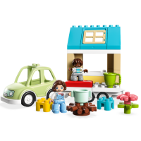 Gambar LEGO Duplo Family House On Wheels 10986