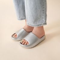 Gambar Ataru Ukuran 41 Sandal Wanita Slides - Silver