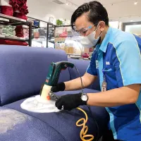 jasa-pembersihan-kursi-makan-leather-clean-&-care