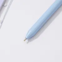 ataru-pulpen-biru-retractable---biru-pastel