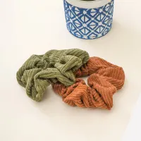 ataru-2-pcs-ikat-rambut-scrunchy---hijau/cokelat