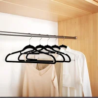 stora-set-24-pcs-hanger-plastik-velvet---hitam