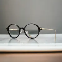 parim-eyewear-kacamata-baca-round-10---hitam