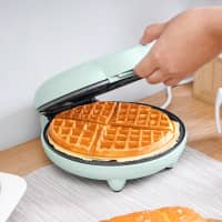 Gambar Kels Avery Waffle Maker Round - Hijau