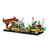 lego-jurassic-world-trex-breakout-76956