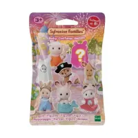 sylvanian-families-baby-costume-pack-and-box-esfj55440