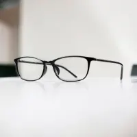 parim-eyewear-kacamata-optical-magnet-semi-cat-eye---hitam