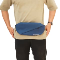 passport-warren-tas-pinggang---biru-navy